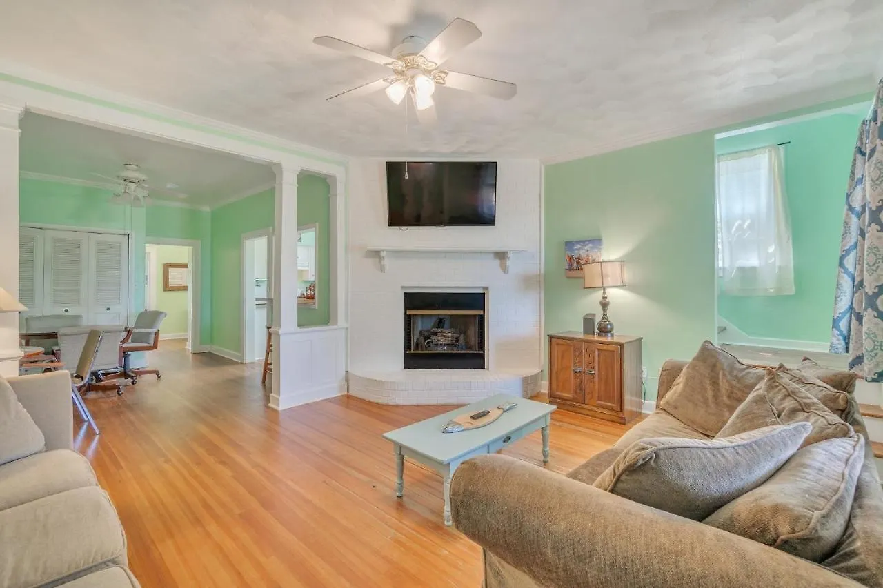 Holiday home Manor And Mutts #2 Cottage Norfolk United States
